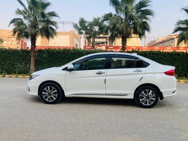 2019Honda city vmt