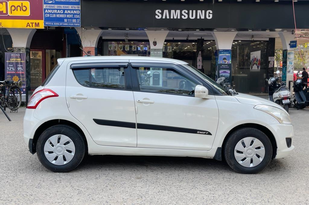 💯Maruti swift vxi 2012