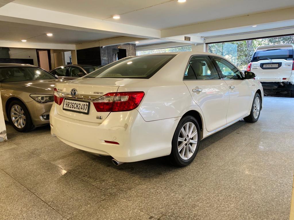 Toyota Camry Hybrid