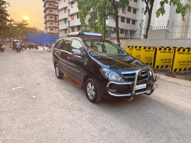 Sold TOYOTA INNOVA V MODEL