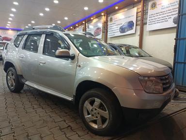 RENAULT DUSTER 110PS DIESEL MODEL 2013