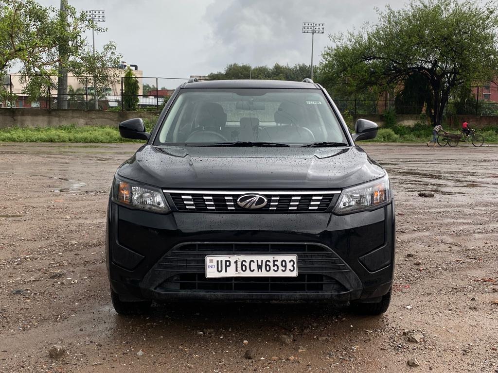 2021 XUV 300 W6 BLACK 🖤 COLOUR MANUAL PETROL