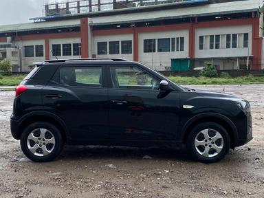 2021 XUV 300 W6 BLACK 🖤 COLOUR MANUAL PETROL