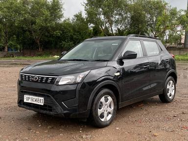 2021 XUV 300 W6 BLACK 🖤 COLOUR MANUAL PETROL