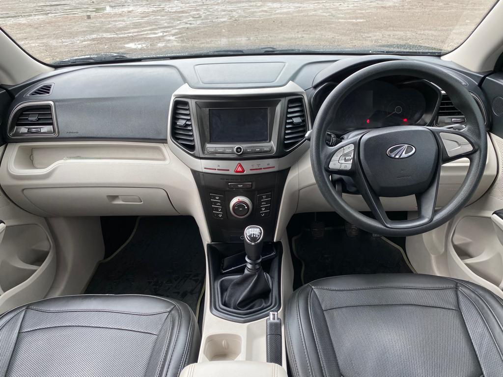 2021 XUV 300 W6 BLACK 🖤 COLOUR MANUAL PETROL