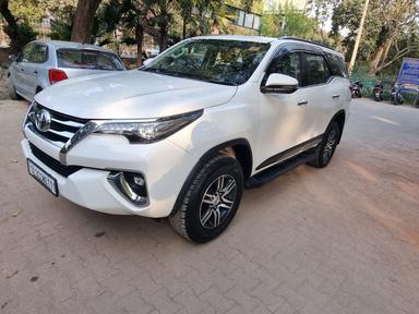 2018 TOYOTA FORTUNER