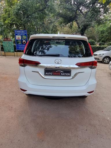 2018 TOYOTA FORTUNER