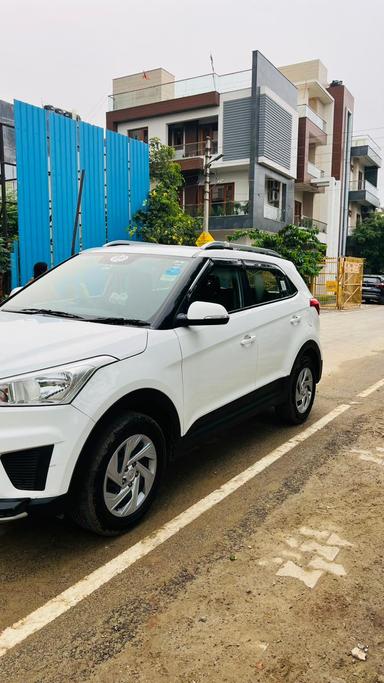 2017 CRETA E+ DIESEL ONLY 35000KM