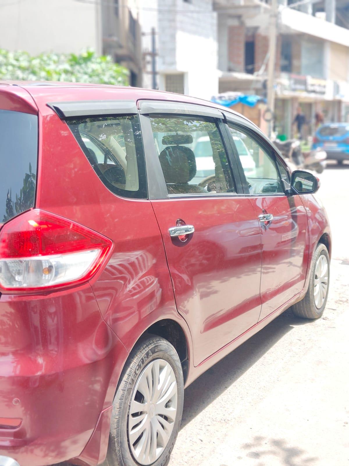 MARUTI Suzuki ertiga vxi