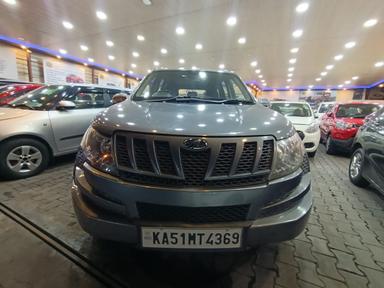 mahindra xuv500 w8 model 2014