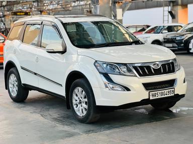 Mahindra Xuv 500 W10 2015 Automatic Diesel