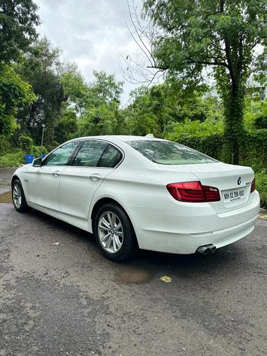 BMW 5-SERIES 520D