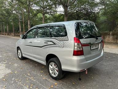 Toyota Innova 2.5G 2014 Diesel Manual DL