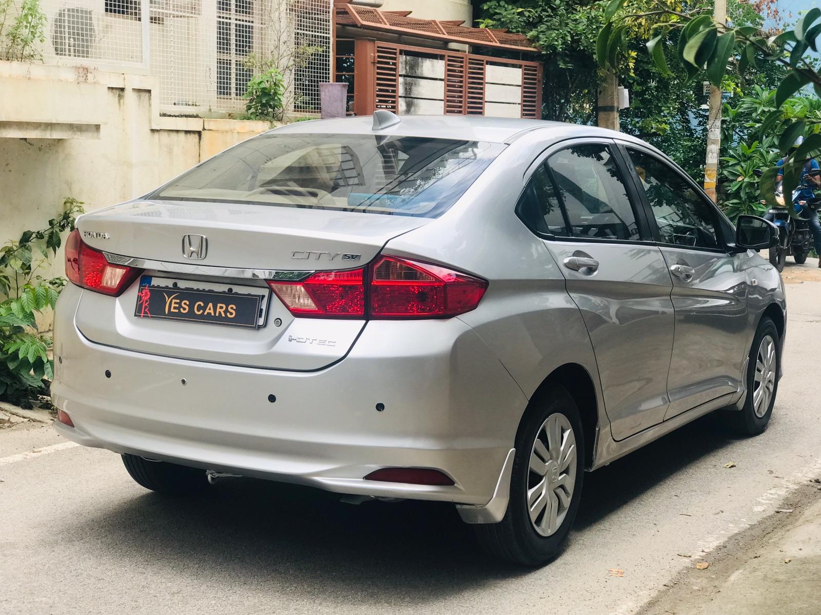 HONDA CITY 1.5 SV MT