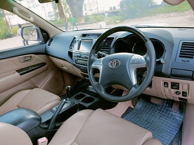 Toyota Fortuner 4×2 AT