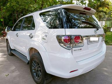 Toyota Fortuner 4×2 AT