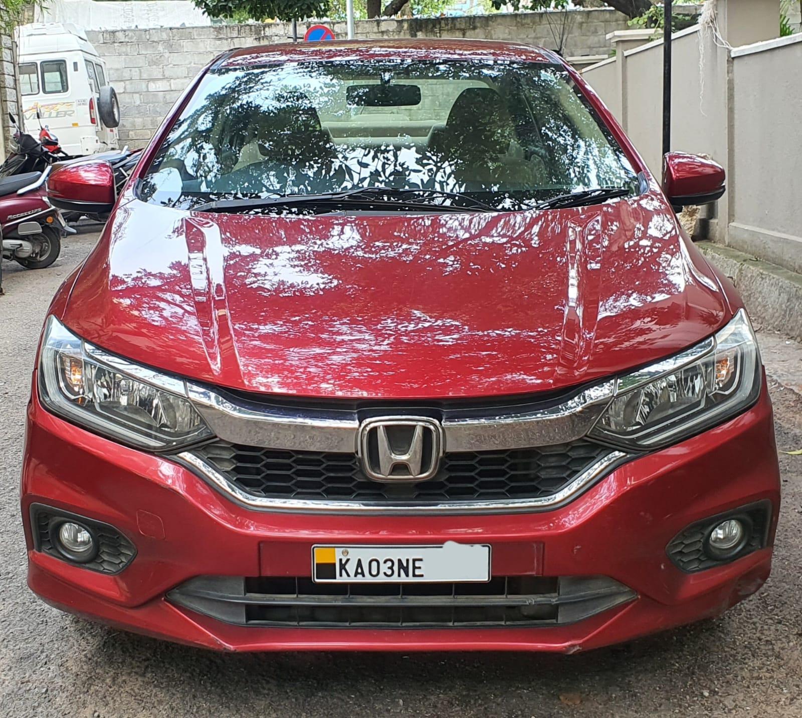 Honda City V-MT