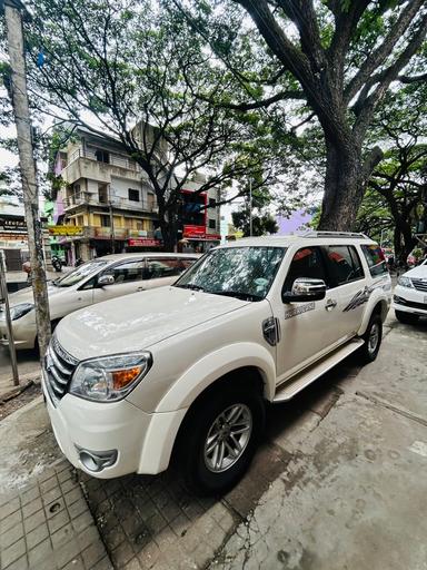 Ford Endeavour hurricane 2012