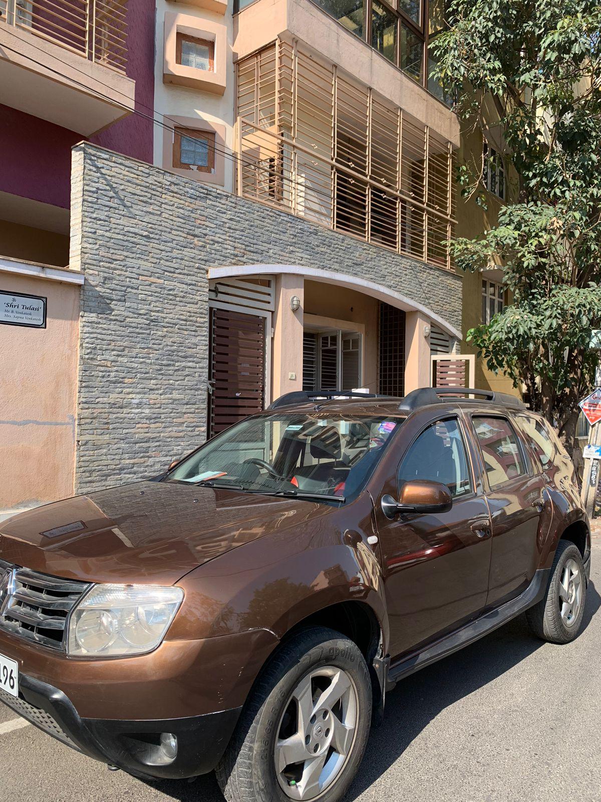 Renault Duster RXL Showroom Maintained