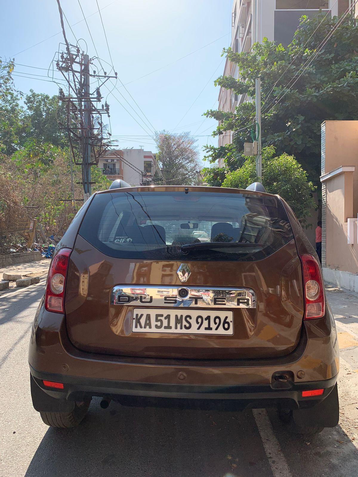 Renault Duster RXL Showroom Maintained