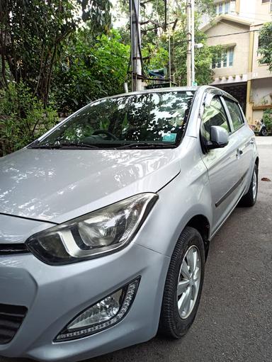 Hyundai i20 SPORTZ 1.2L MT