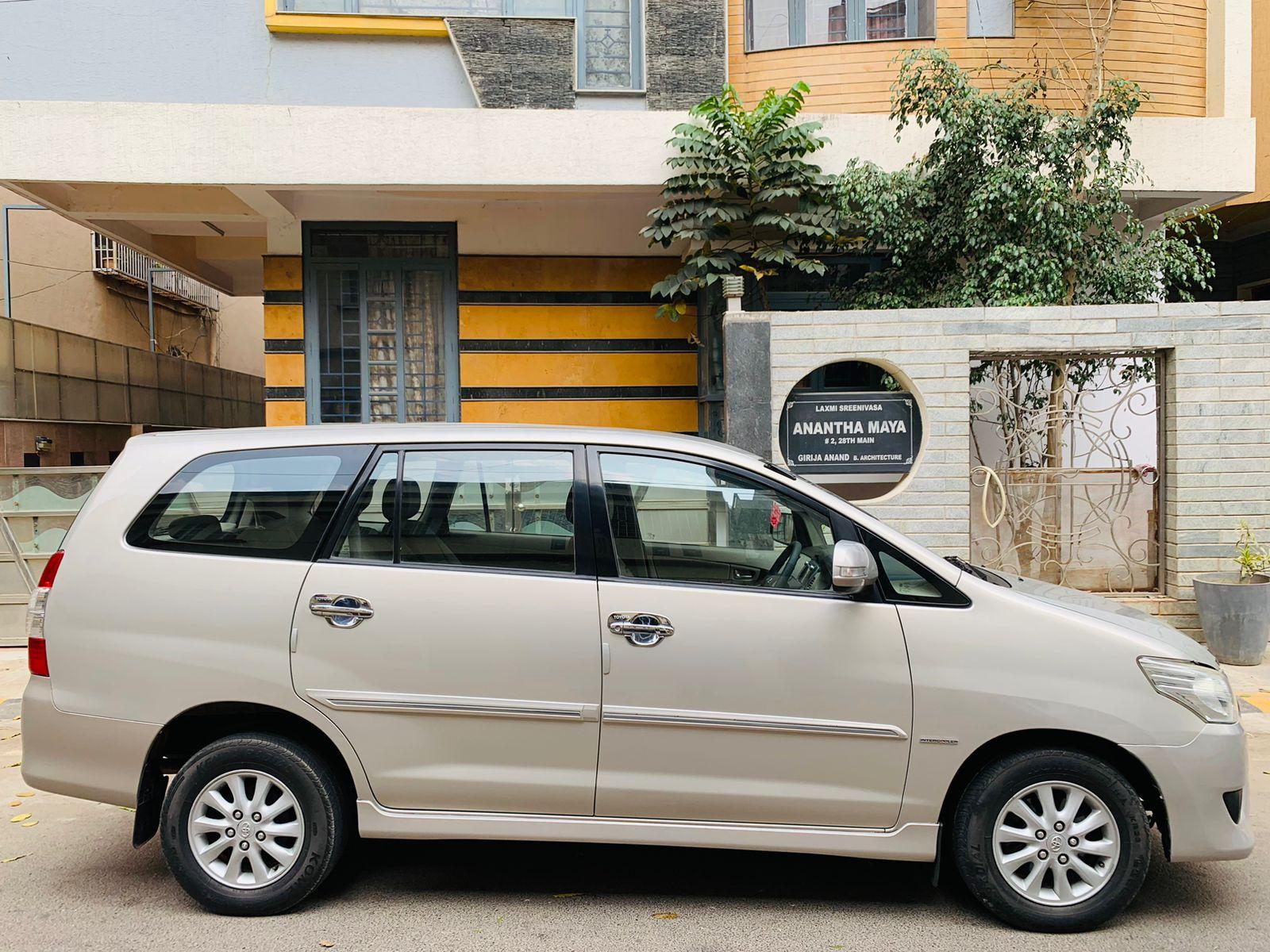 Toyota Innova 2.5 V top end