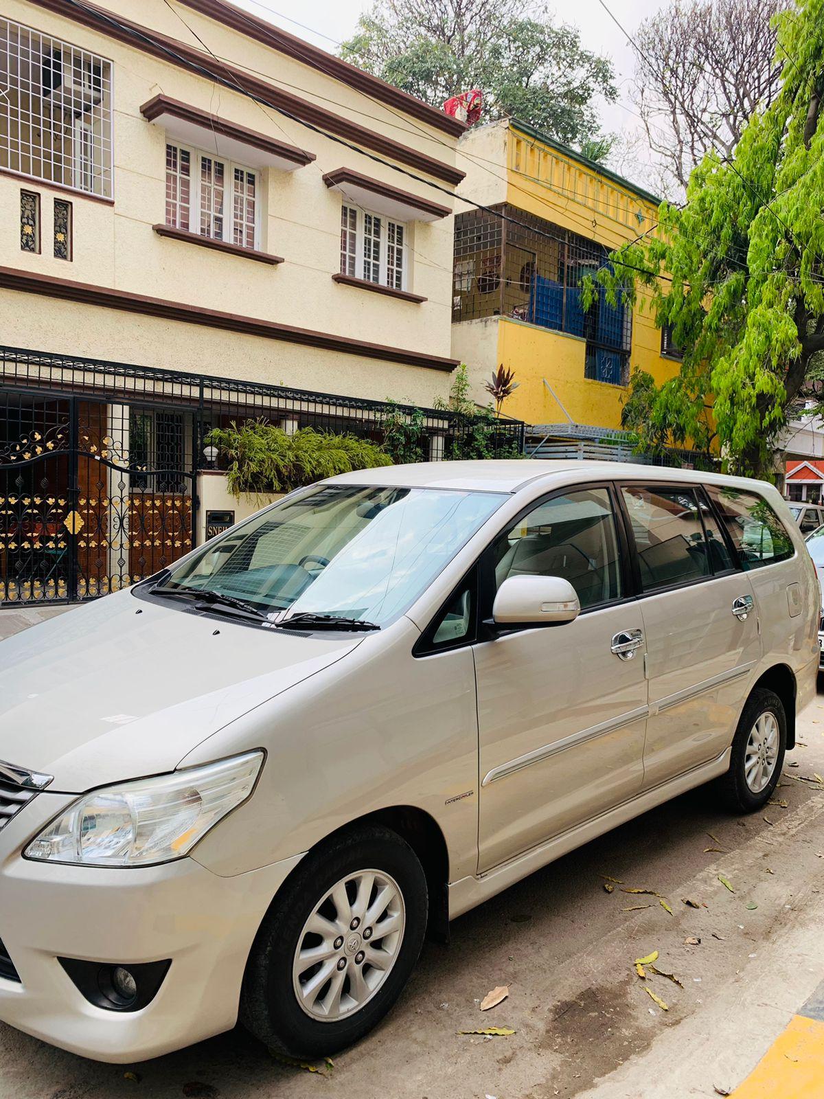 Toyota Innova 2.5 V top end