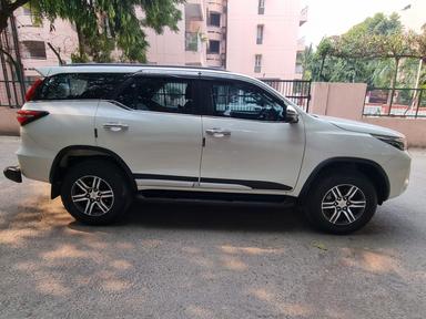 2022 TOYOTA FORTUNER