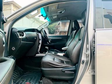 TOYOTA FORTUNER 2017