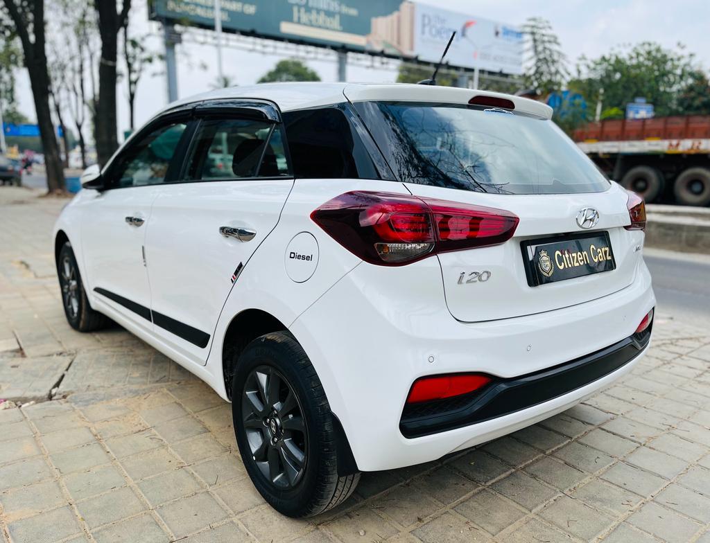 *HYUNDAI I20 ASTA CRDI MANUAL DIESEL*