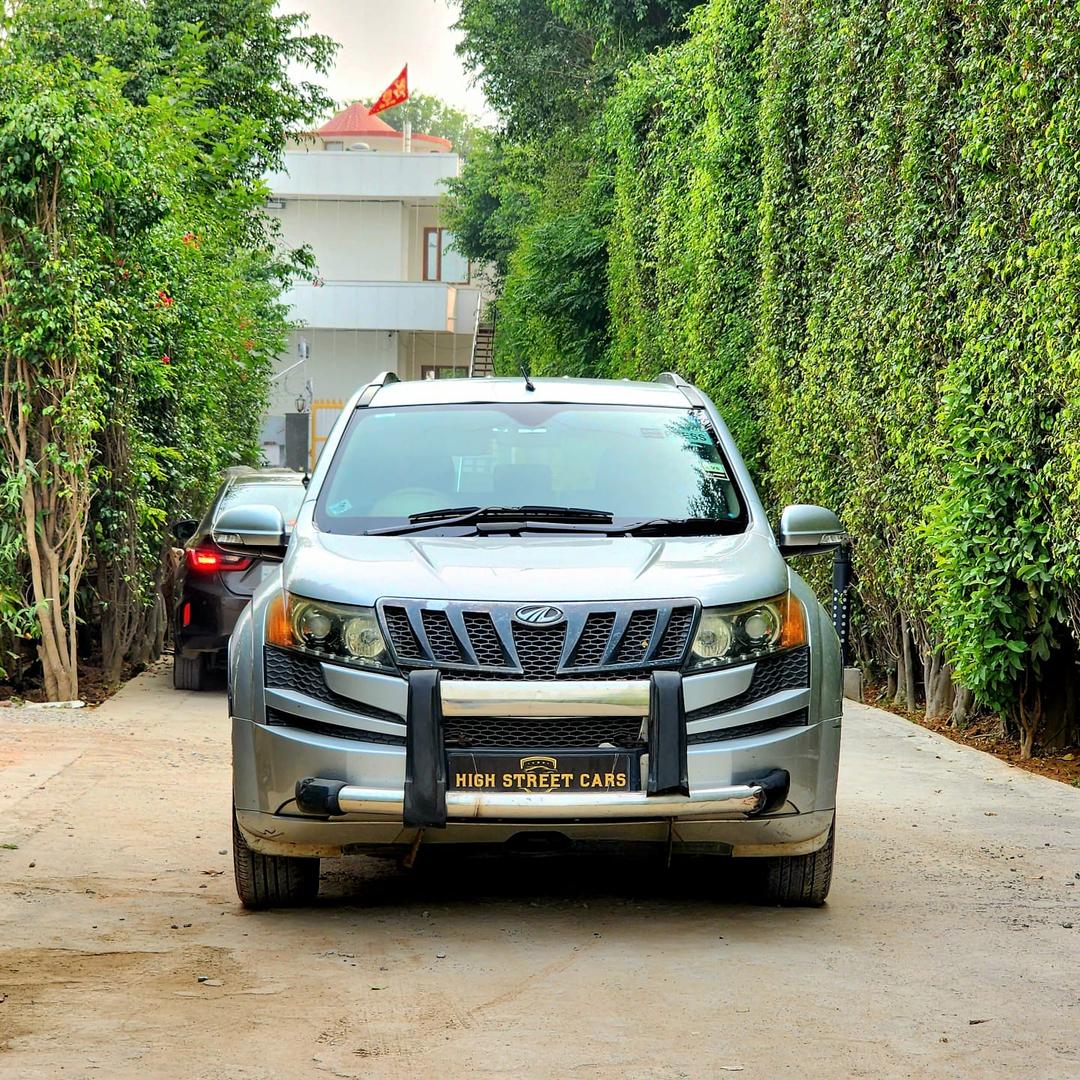 MAHINDRA XUV500