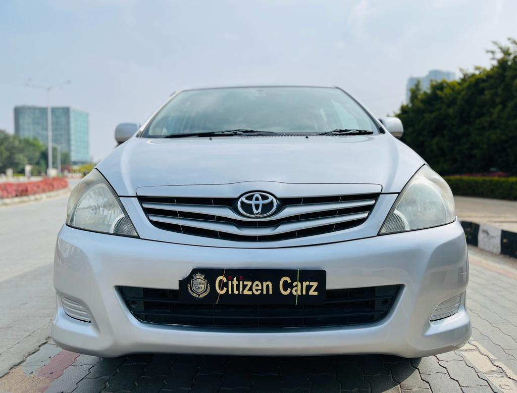 *TOYOTA INNOVA G4 AUTOMATIC DIESEL*