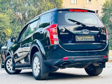 Mahindra XUV W10 with sunroof push automatic model 2016 running 68k DL number