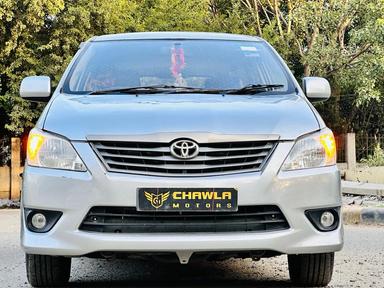 Toyota Innova 2.5G diesel model 2015 running 85k Up number