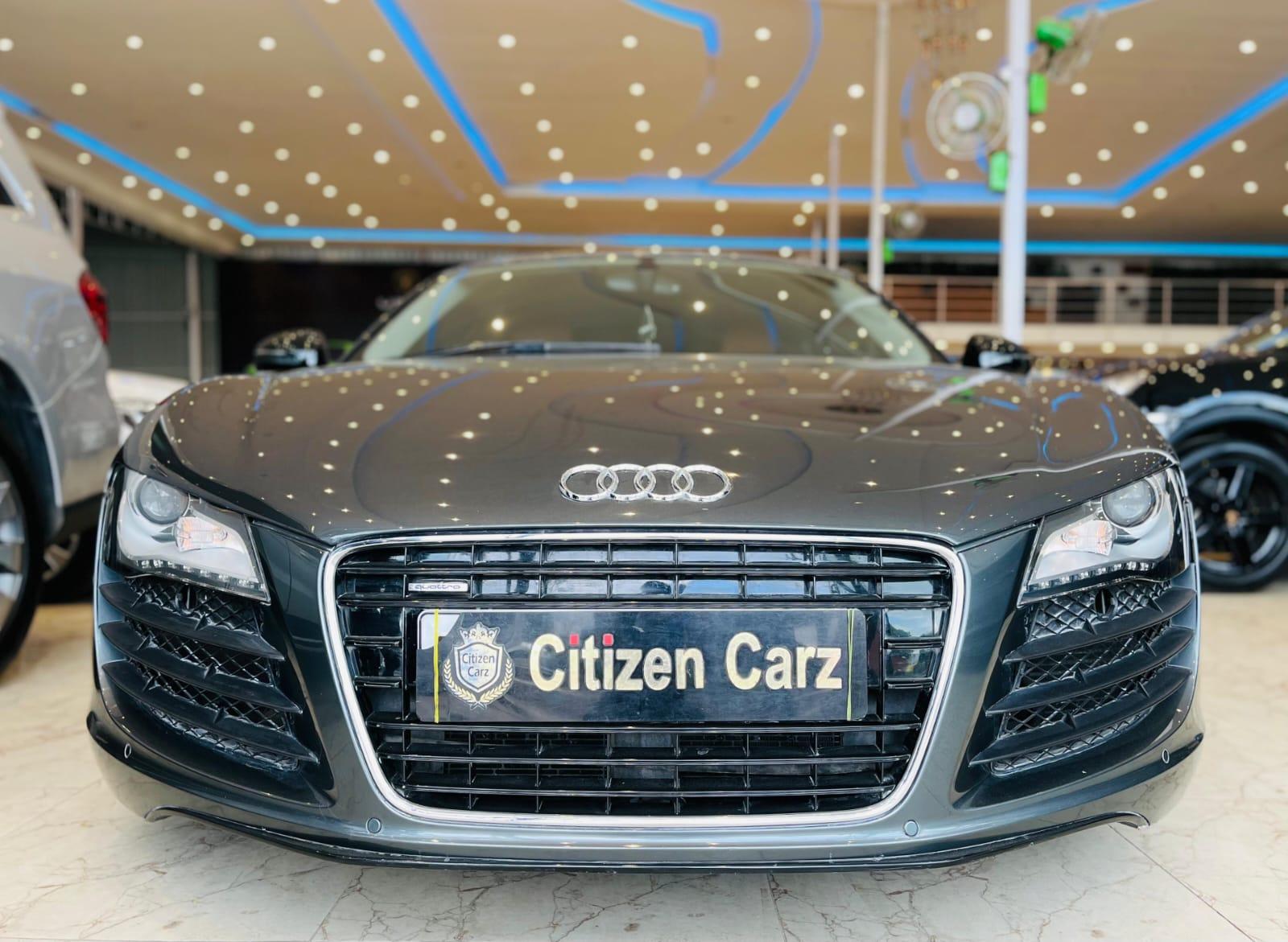 *AUDI R8 V8 4.2 QUATTRO AUTOMATIC PETROL*