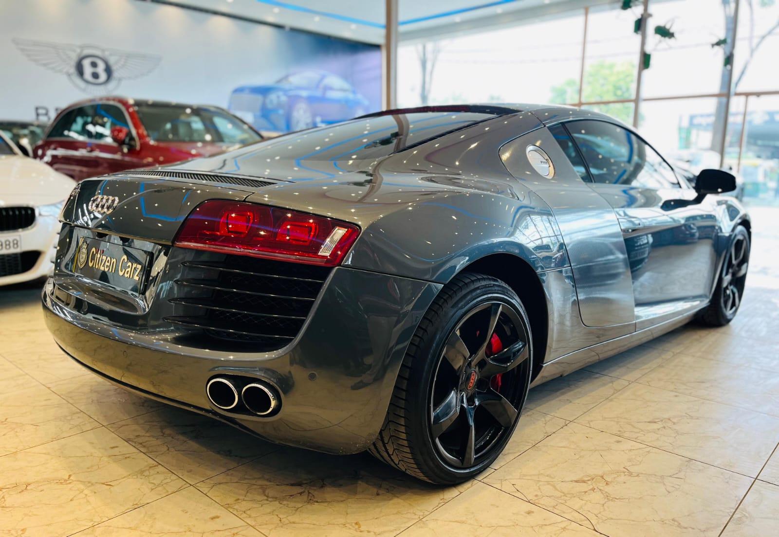 *AUDI R8 V8 4.2 QUATTRO AUTOMATIC PETROL*