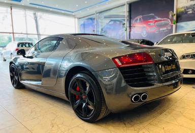 *AUDI R8 V8 4.2 QUATTRO AUTOMATIC PETROL*