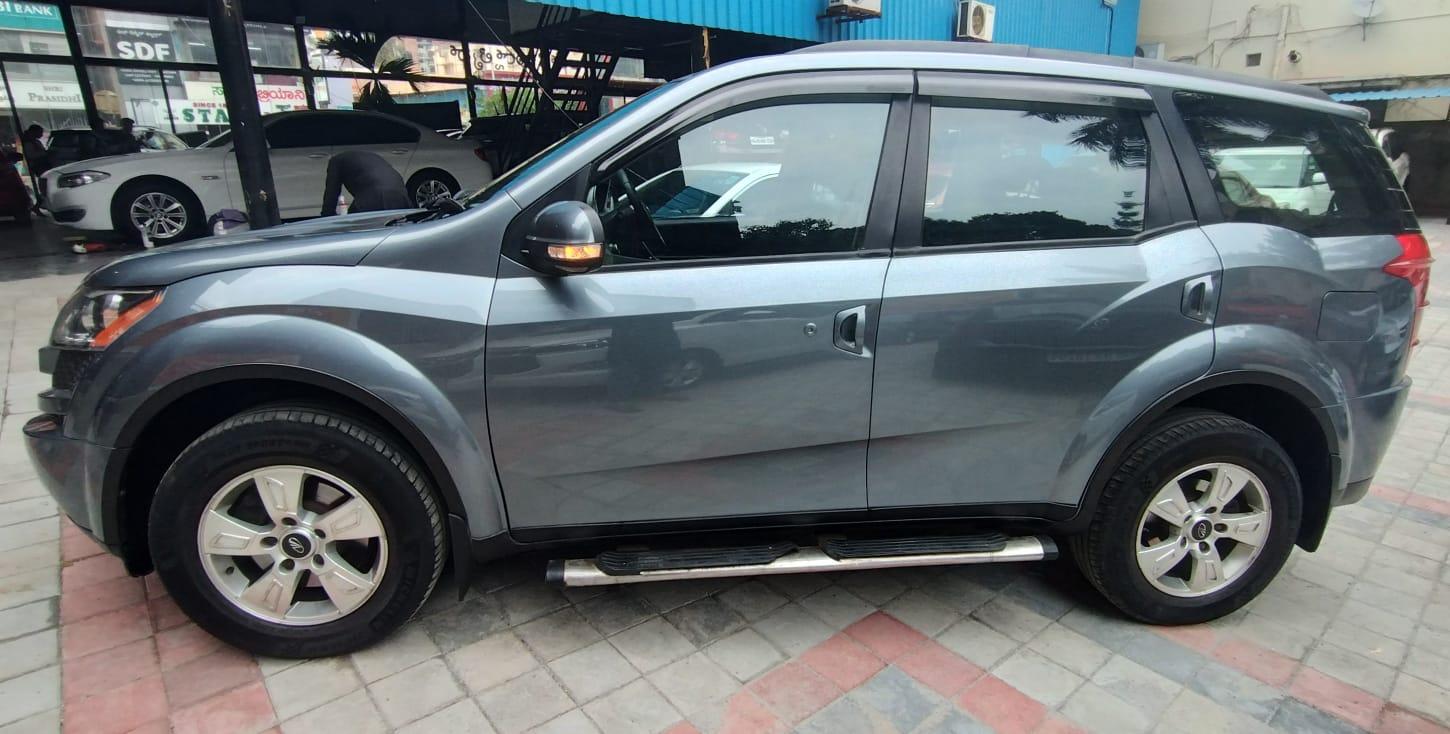 Mahindra XUV500 2014 Diesel W6 Manual