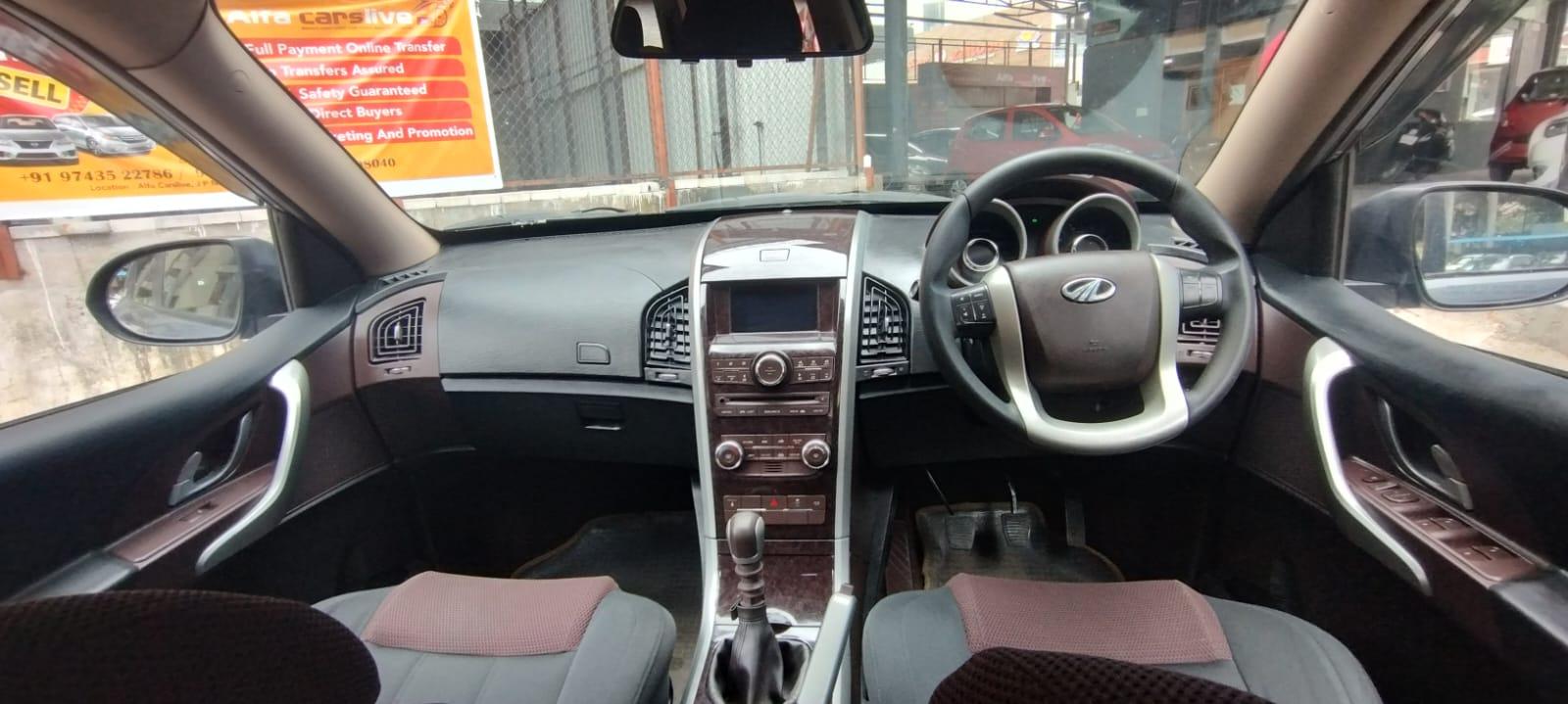 Mahindra XUV500 2014 Diesel W6 Manual