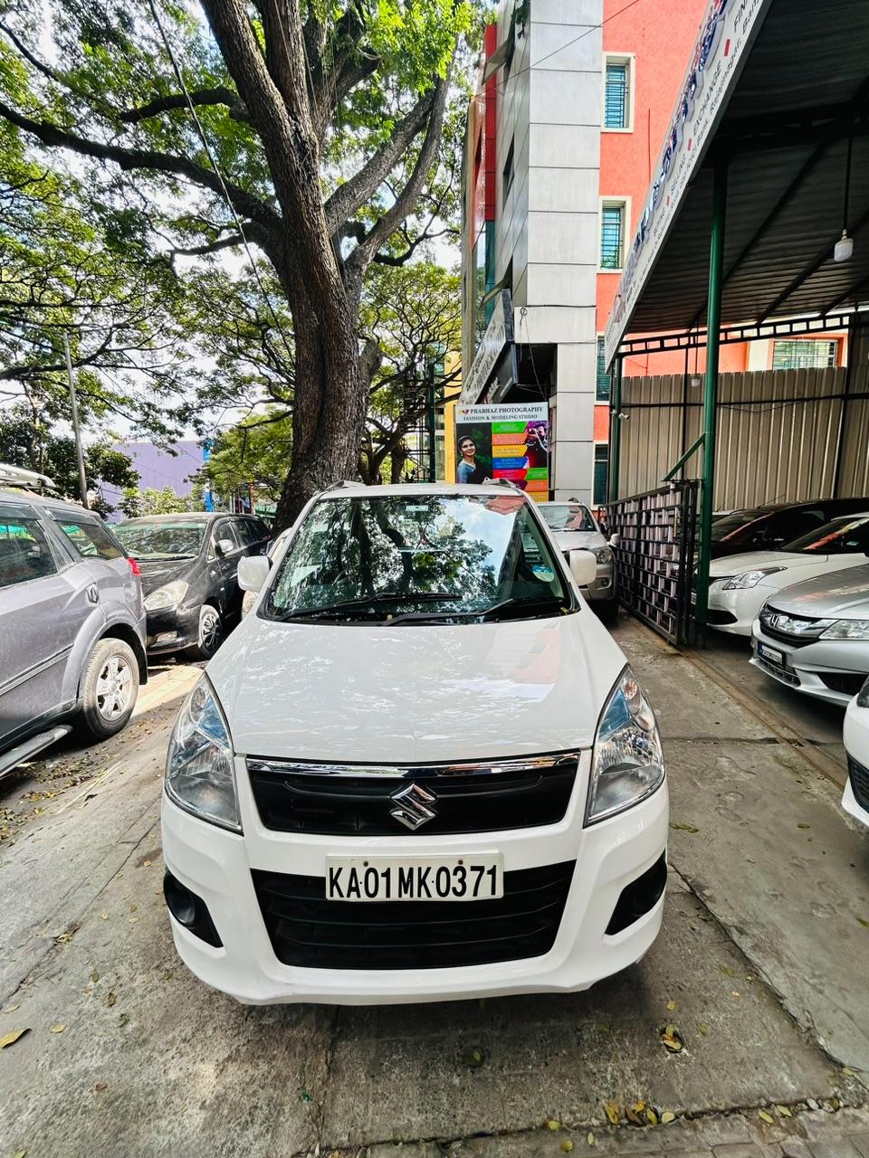 Maruti WagonR vxi 2013