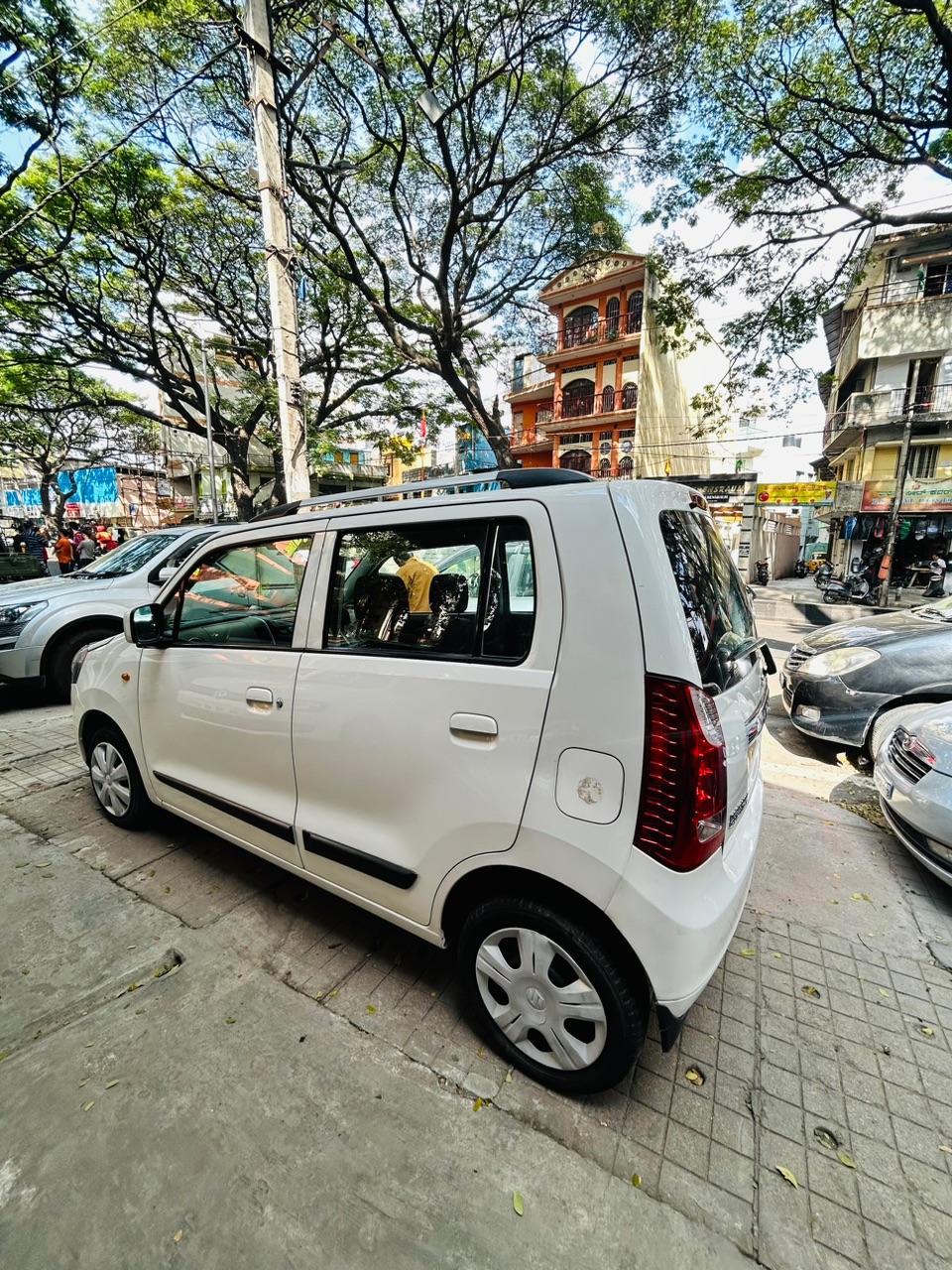 Maruti WagonR vxi 2013