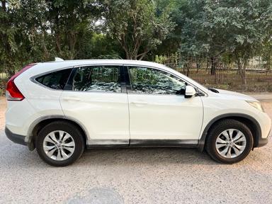 (Honda CR-V)**2013 model