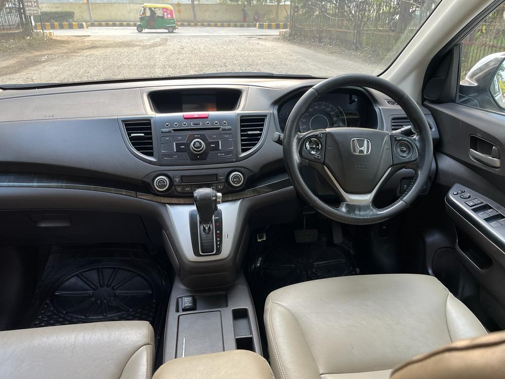 (Honda CR-V)**2013 model