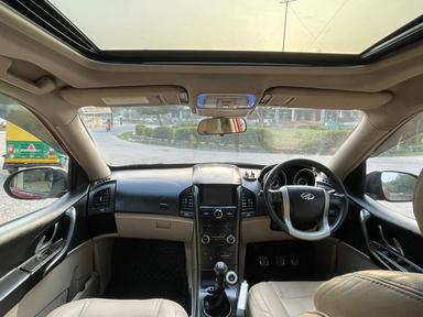 Mahindra XUV 500 W10 2016 Manual Diesel