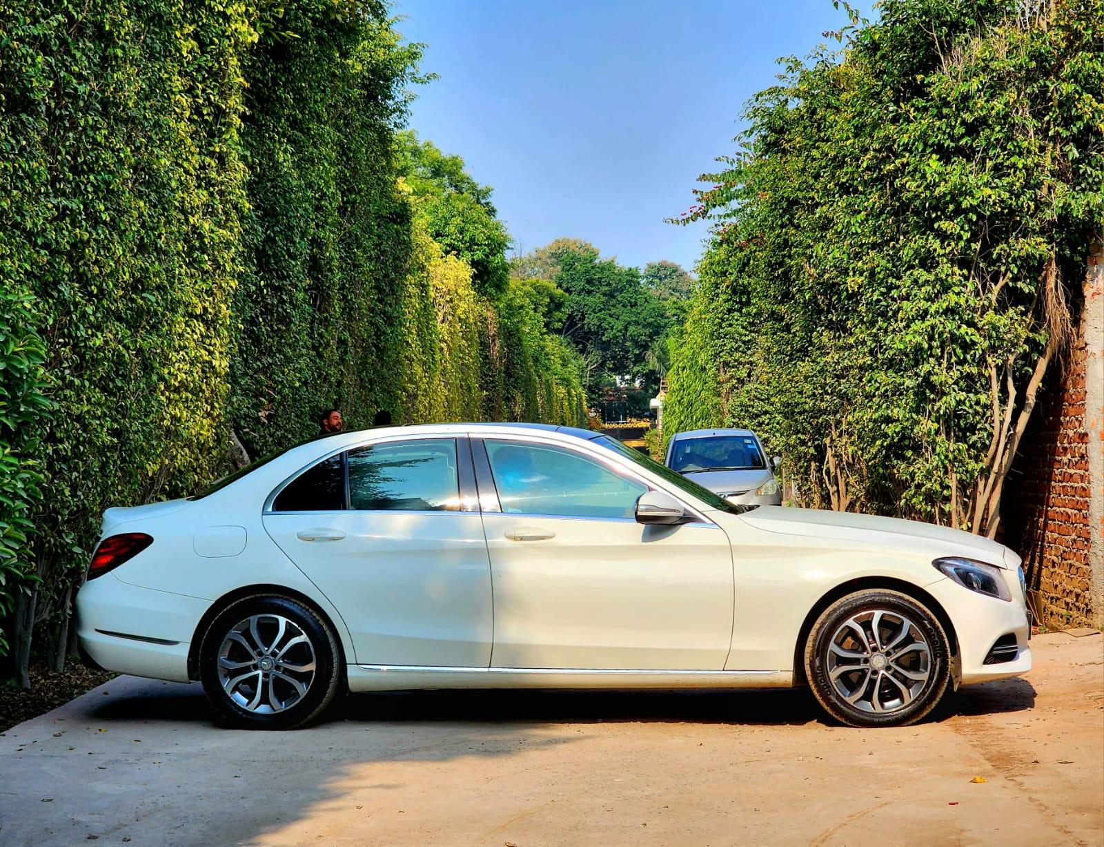 MERCEDES BENZ C220D