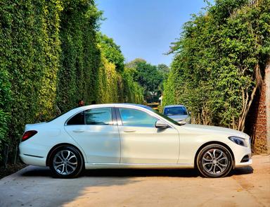 MERCEDES BENZ C220D