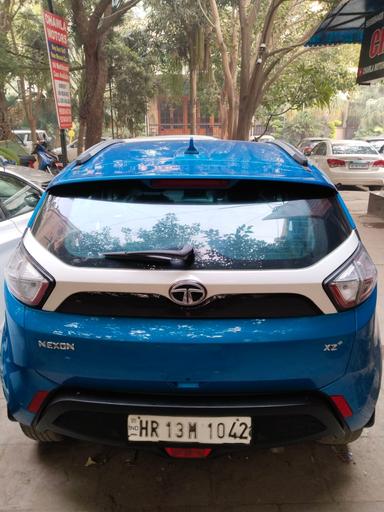 TATA Nexon xz+1.5  diesel model 2017 running 52k HR number