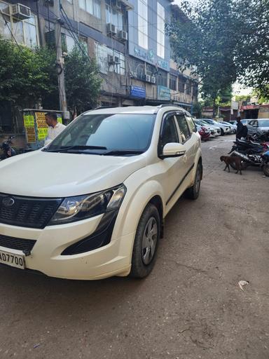 (XUV 500 w4)**2017 model