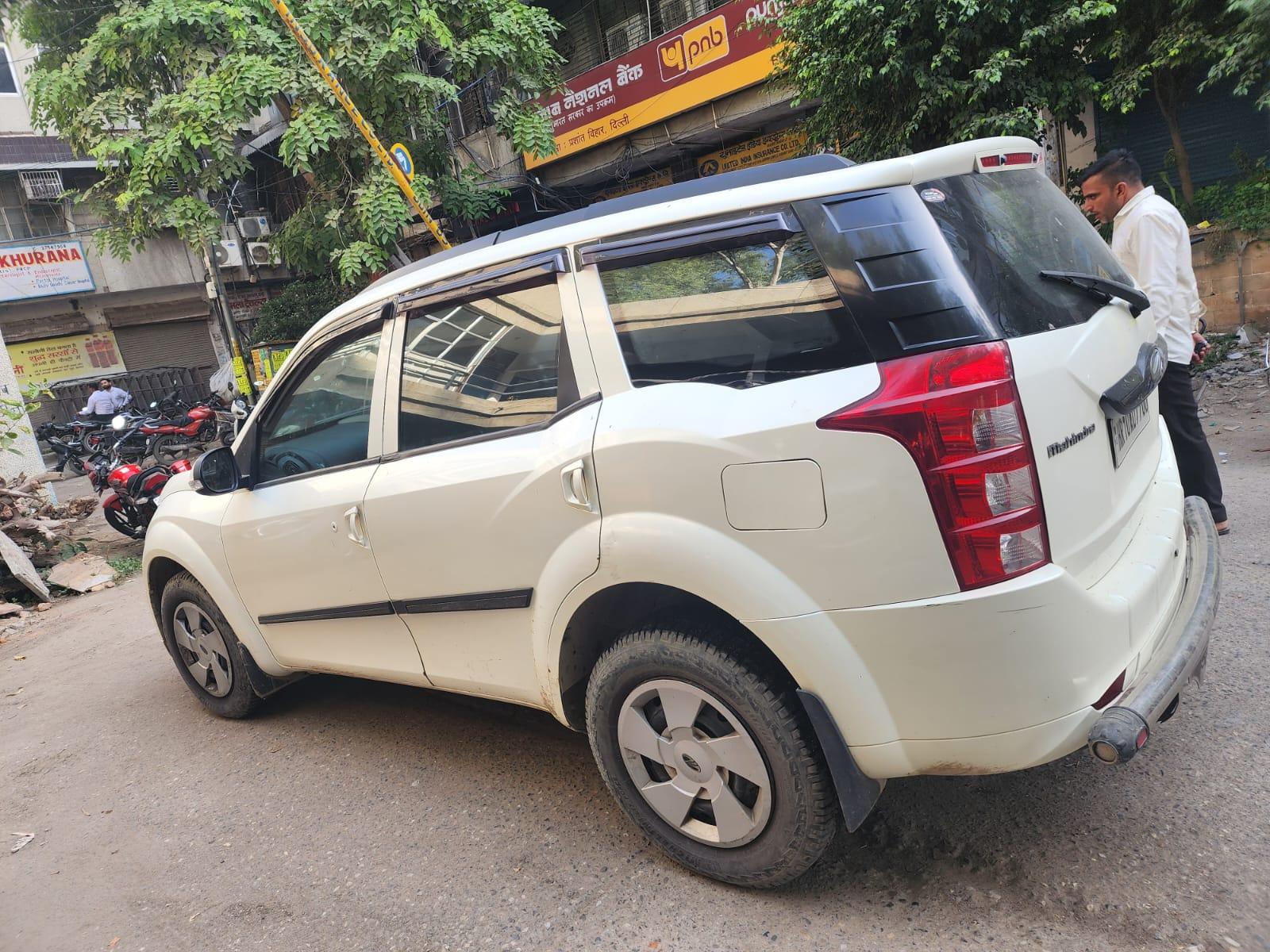 (XUV 500 w4)**2017 model