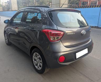 Hyundai Grand I10 Sportz (O) driven just 31402 kms